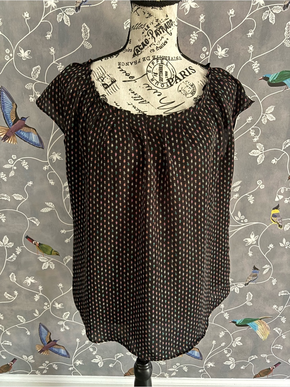 LC Lauren Conrad Black Micro Pattern Cap Sleeve Blouse Women size M
